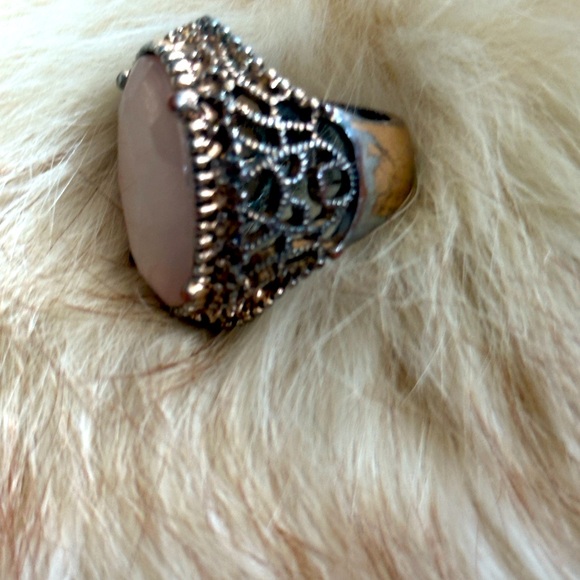 Pink gem ring - Picture 2 of 2